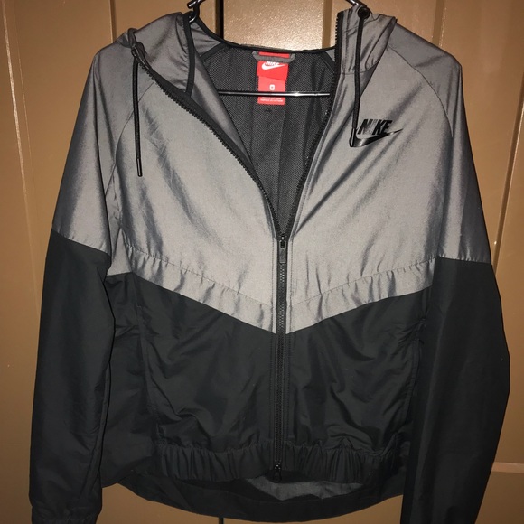 zipper jacket nike